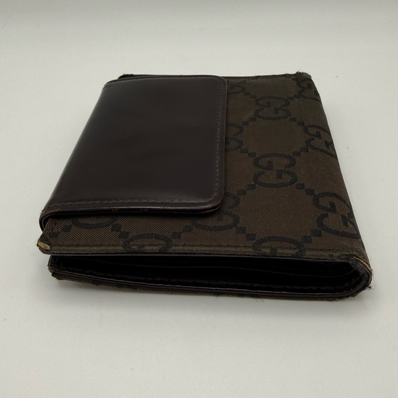 Gucci Vintage Compact Nylon Wallet - Picture 4 of 17